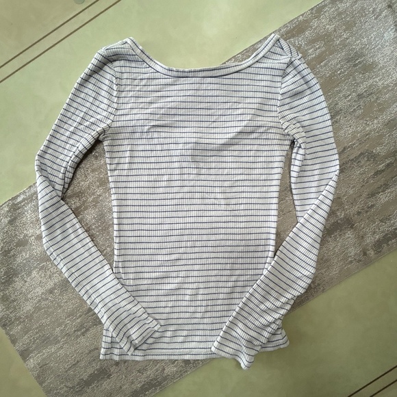 Women’s Long Sleeve Shirt - Picture 5 of 16